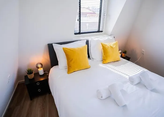 Lägenhet Fancy 70m2 With Terrace - We39f *