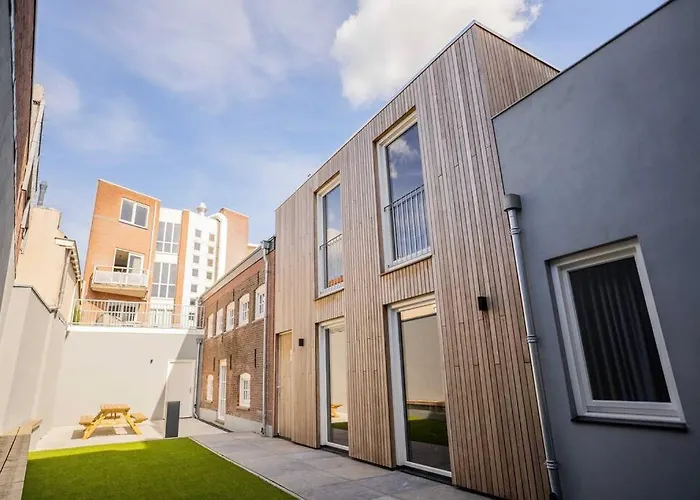 Fancy 70m2 With Terrace - We39f Lägenhet Tiel